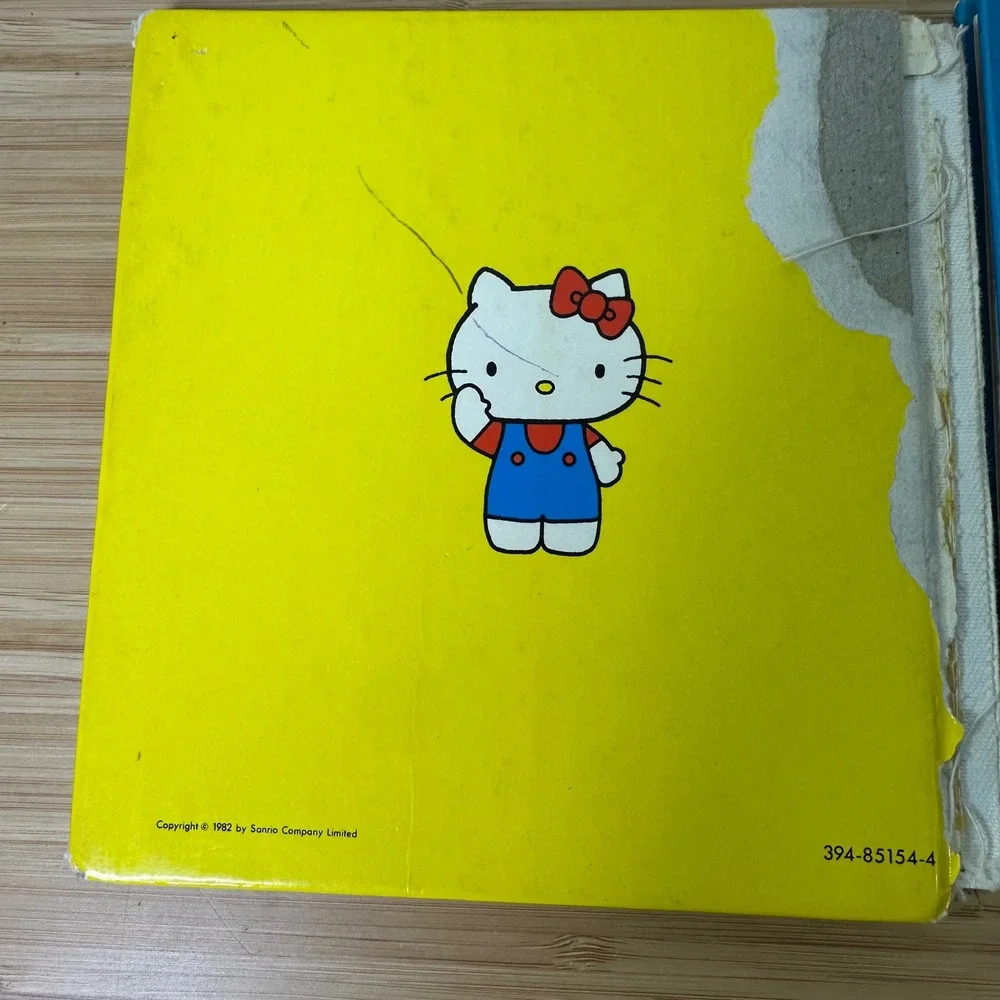 Vintage‎ 1982 Sanrio Hello Kitty and My Melody Board Books Lot READ